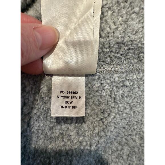 Patagonia Gray Half‑Zip Fleece Pullover M Outdoor Layer Hiking Quarter Zip - Picture 3 of 11